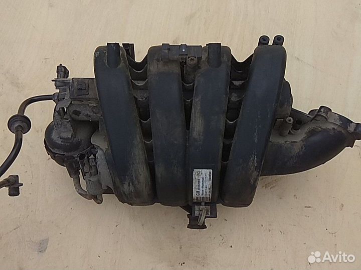 Коллектор впускной Opel Zafira B Astra H