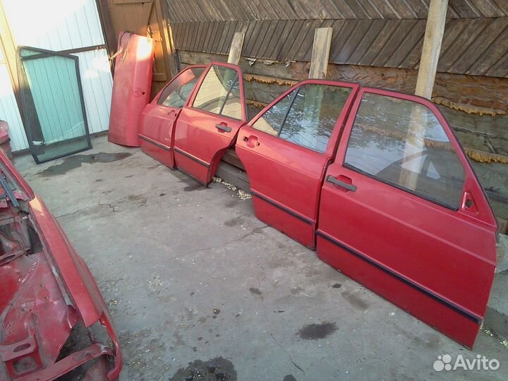 Кузовные детали Мерседес 190 W201 1985 г.в