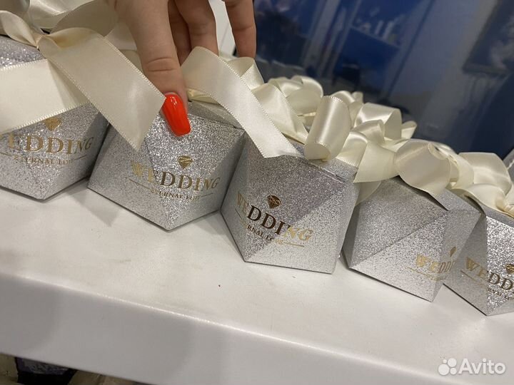 Свадебная коробка