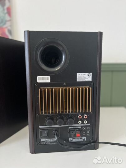 Акустические колонки Microlab Solo1