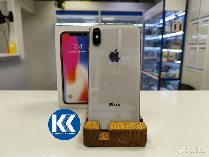 iPhone X, 64 ГБ