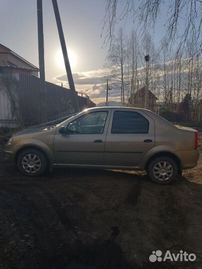 Renault Logan 1.6 AT, 2011, 168 000 км