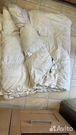 Одеяло пуховое 100 размер 220*240