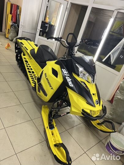 Снегоход BRP Summit X 800 E-tec 154