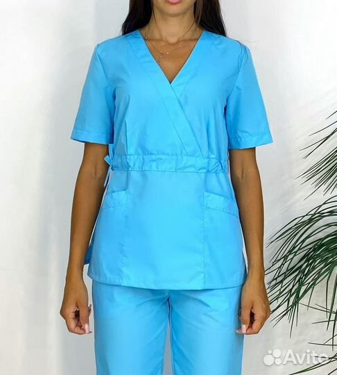 Медицинский костюм женский голубой
