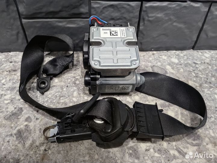 Ремень безопасности перед R W211 Рестайл