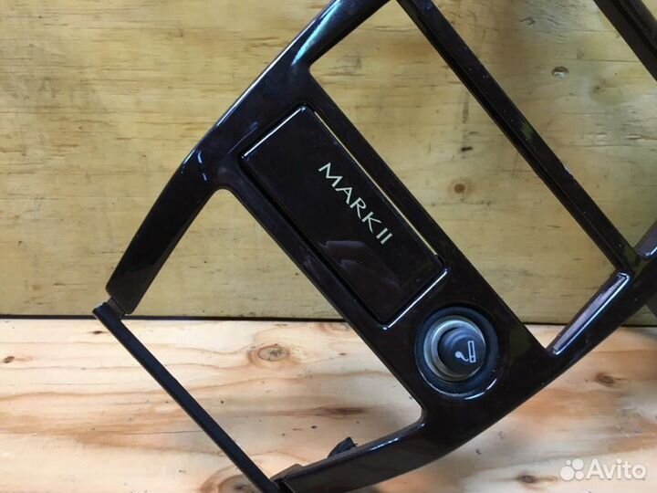 Рамка магнитолы Toyota Mark Ii GX100 1GFE 1997