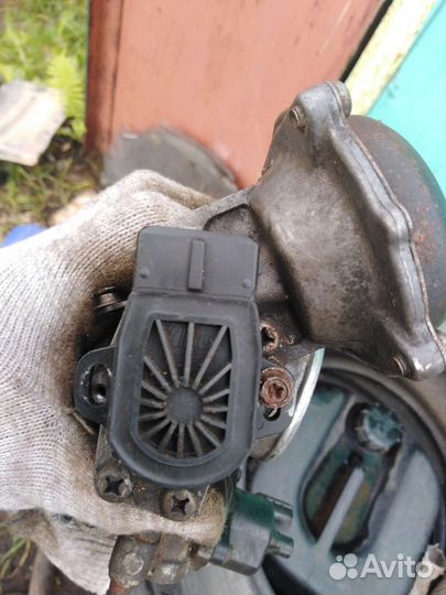 Дроссельная заслонка 4g64 Галант 8 USA 2.4 4g64