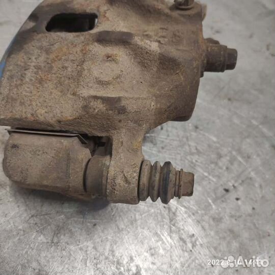 Суппорт передний правый Hyundai Getz G4ED 2007