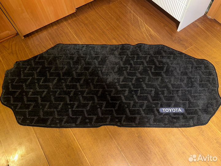 Ковер в багажник Toyota