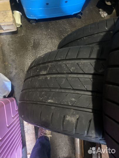 Bridgestone Turanza T005 285/35 R20