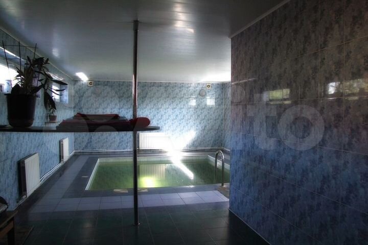 Коттедж 380 м² на участке 30 сот.