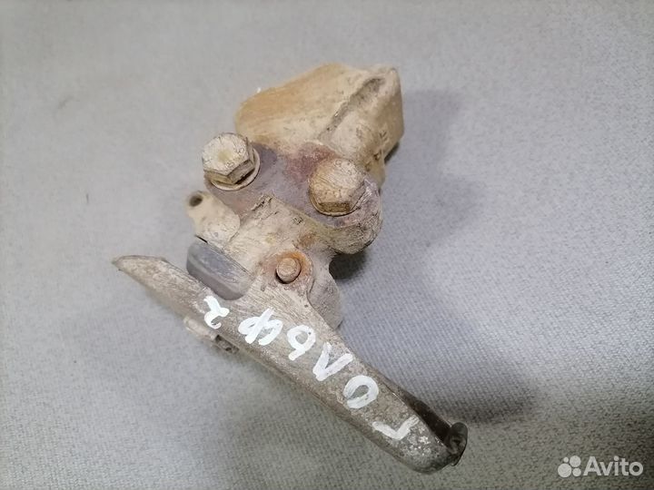 Регулятор давления тормозов VW Jetta II 1985