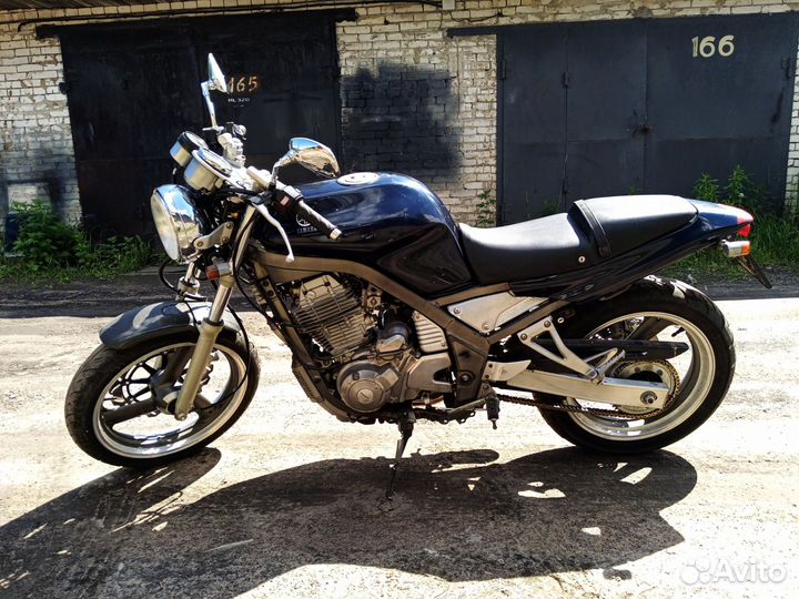 Yamaha SRX 400