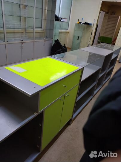 Тумбы для магазина