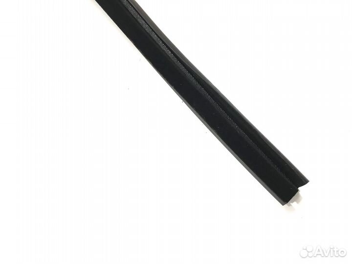 Уплотнитель задний левый BMW 5 E60