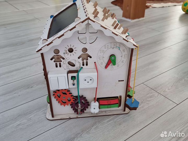 Игрушка Домик