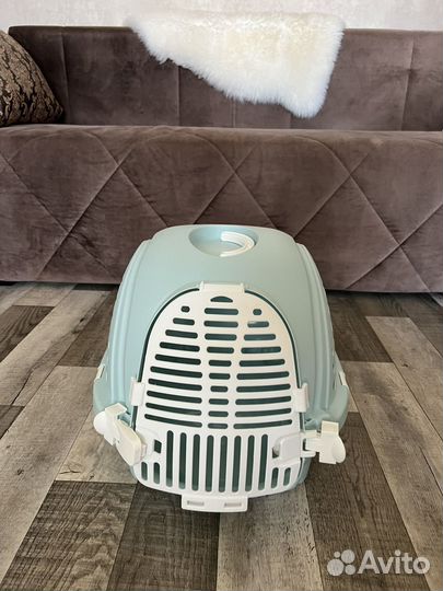 Переноска для кошек и собак