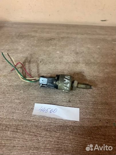 Датчик стопсигнала Sonata 3 Pajero/Montero Sport