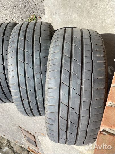 Hankook Ventus S1 Evo3 SUV K127A 275/45 R20 и 305/40 R20