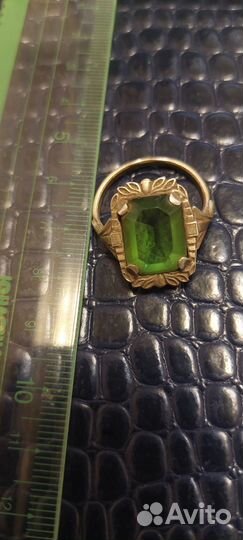 Серебряное кольцо с камнем. Перстень. Гнутое