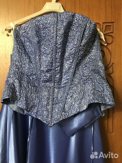 Платье вечернее