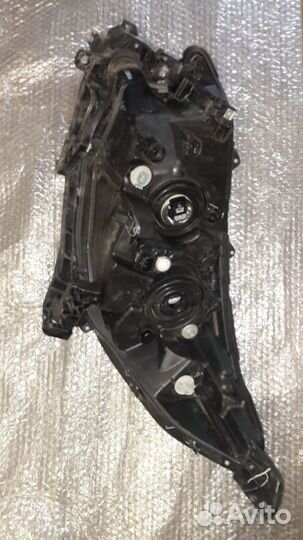 Фара правая Honda CR-V 2014