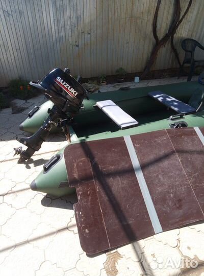 Надувная лодка Б/У с двигателем