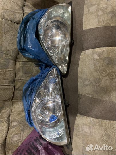 Передние фары Хонда фит