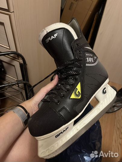 Коньки почти новые graf 44 размер