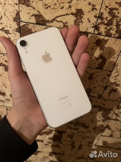 iPhone Xr, 64 ГБ