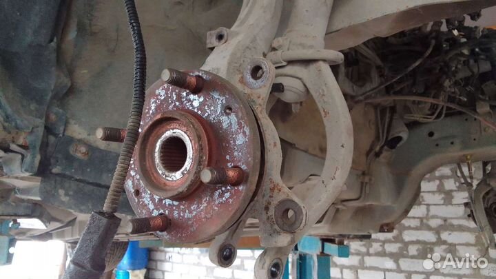 Кулак поворотный ступица Киа Маджентис 1