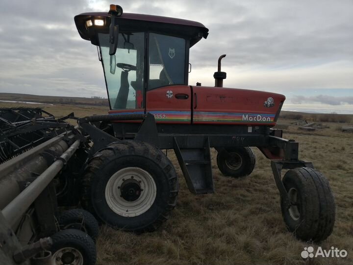 Косилка MacDon 9352i, 2006