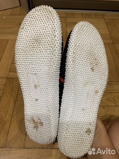 Тапочки для кораллов пляжа