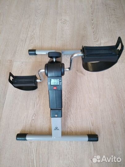 Мини велотренажер для ног и рук