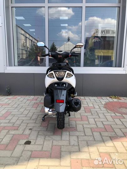 Скутер VMC Vento Corsa 50 150 2024