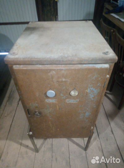 Шкаф металлический сейф