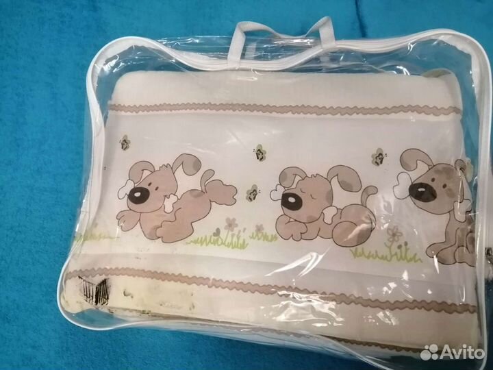 Комплект в детскую кроватку