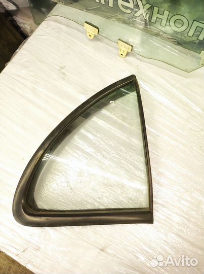 Стекло задней двери Nissan Almera N15