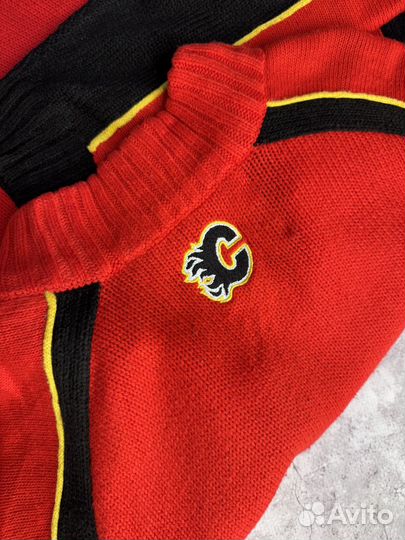 NHL Calgary Flames свитер