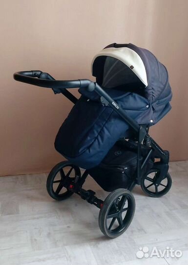 Коляска 2 в 1 adamex