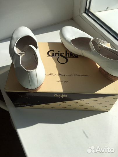 Туфли и джазовки для танцев