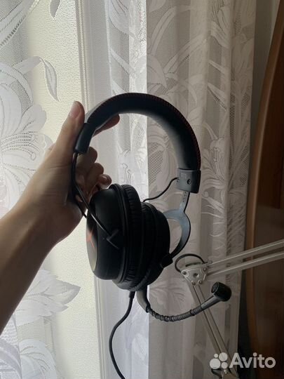 Игровые наушники hyperx