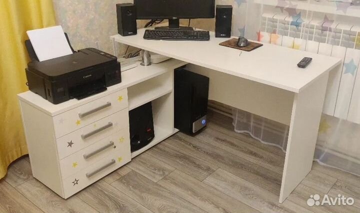 Стол письменный от производителя в наличии