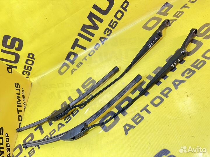 Поводок стеклоочистителя Volkswagen Passat B5