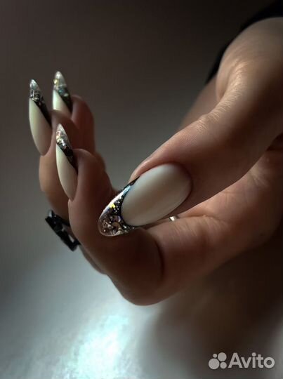 Наращивание ногтей