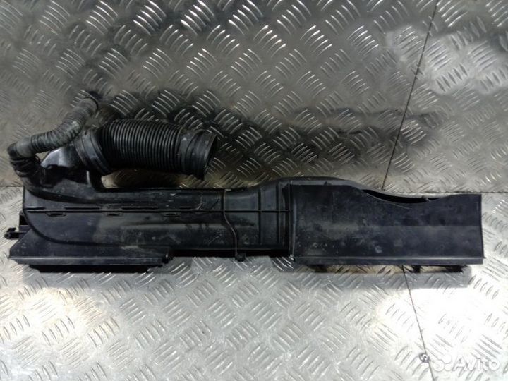 Воздухозаборник Volkswagen Golf 7 CJZ 1.2T