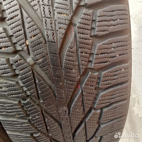 Nokian Tyres Hakkapeliitta R2 SUV 215/65 R16 102R