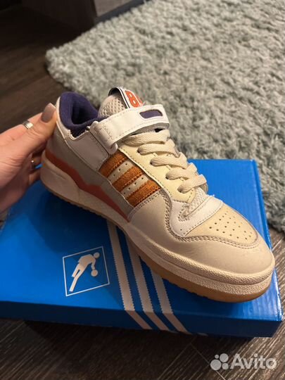 Кроссовки adidas 39 размер