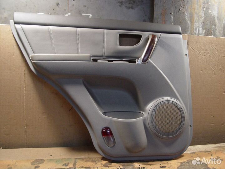 Левая обшивка задняя кожа Kia Sorento 2006г